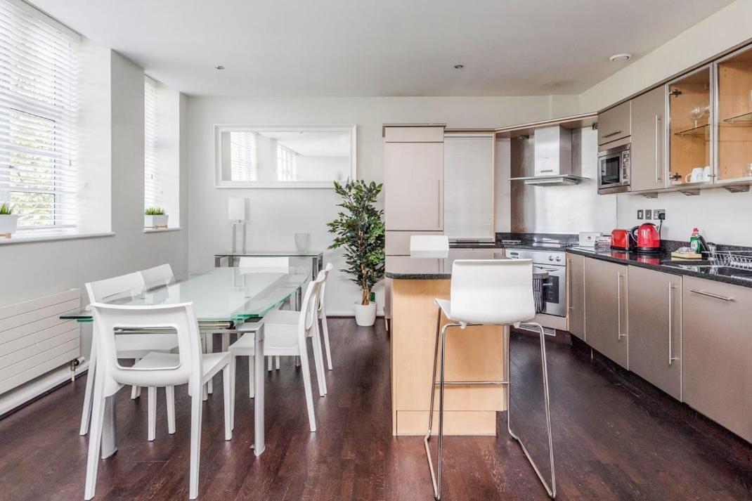 Roomspace Serviced Apartments - Princes House Hove Buitenkant foto